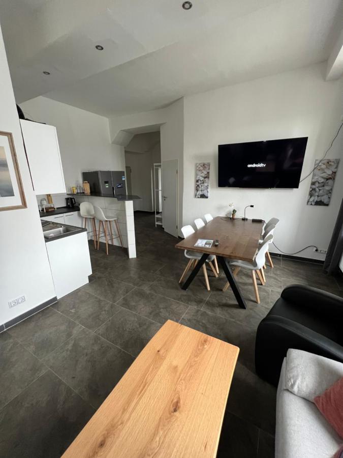 Viersen Schoene Apartments Am Duelkener Bahnhof Bagian luar foto