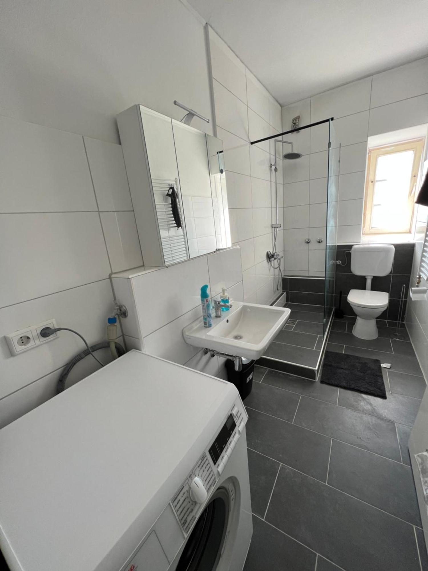 Viersen Schoene Apartments Am Duelkener Bahnhof Bagian luar foto