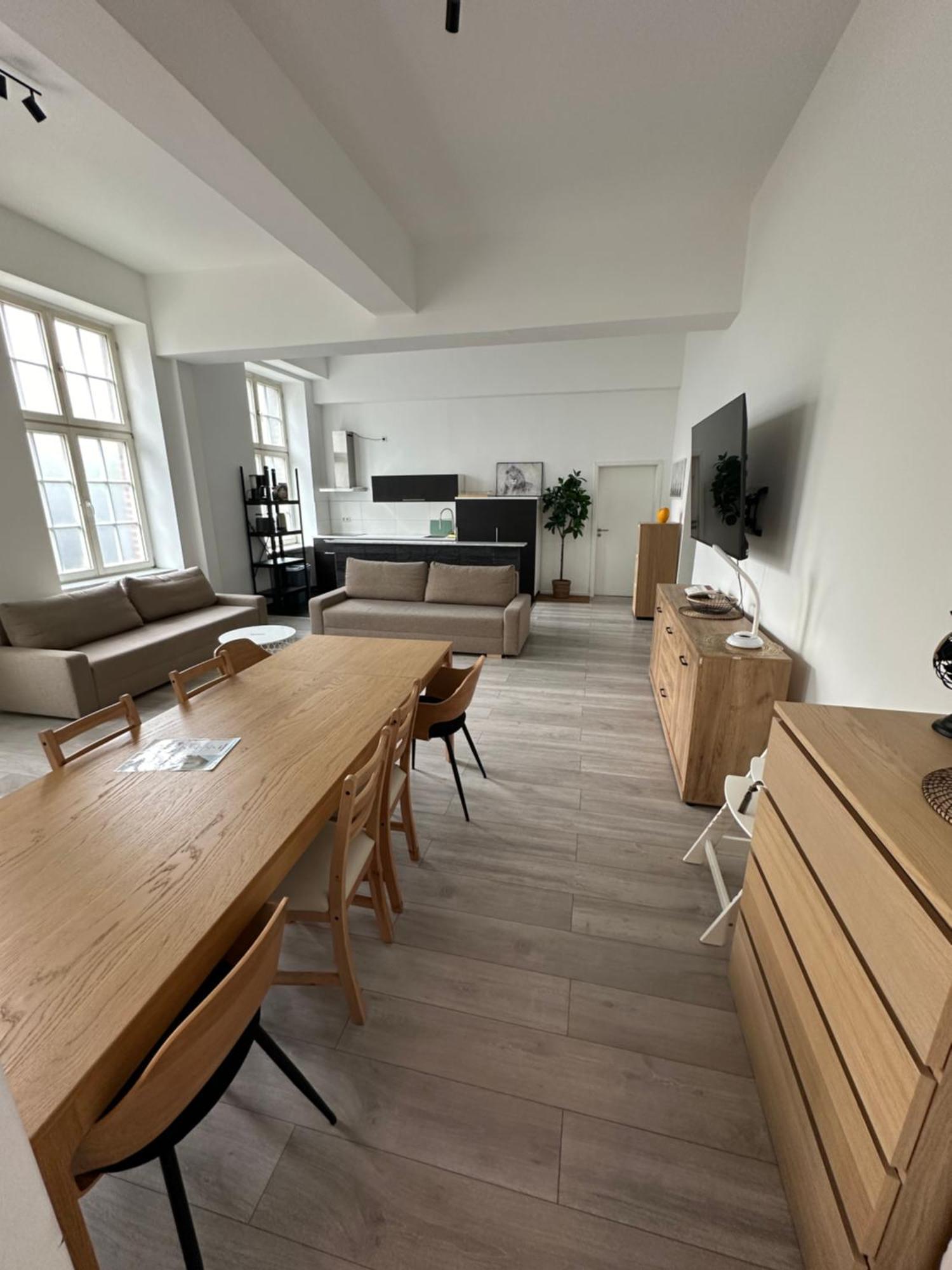 Viersen Schoene Apartments Am Duelkener Bahnhof Bagian luar foto