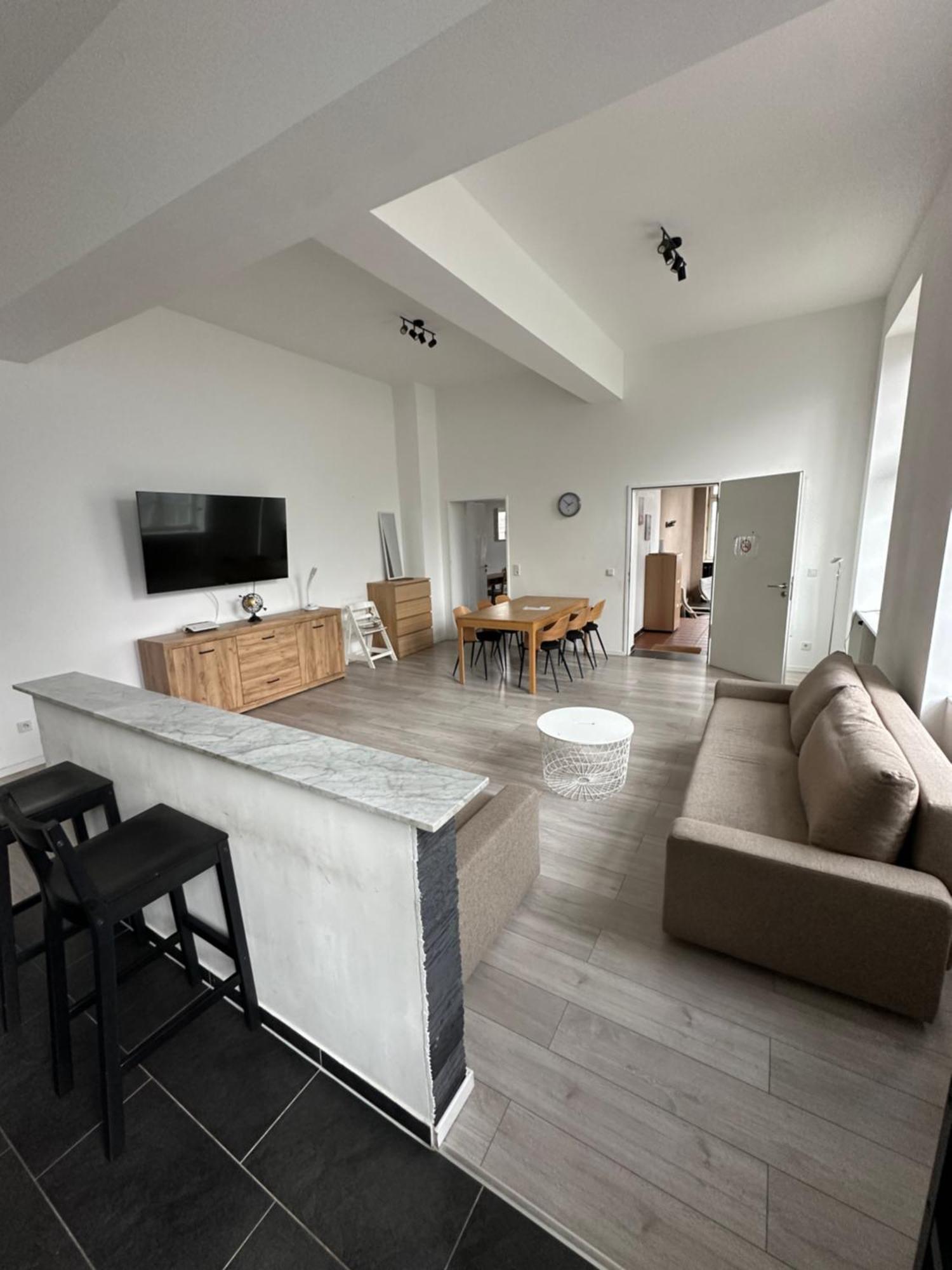 Viersen Schoene Apartments Am Duelkener Bahnhof Bagian luar foto